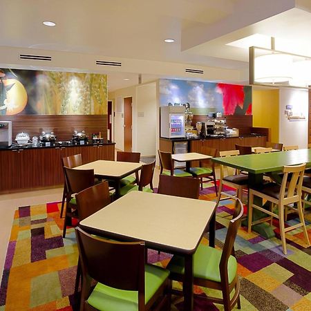 Fairfield Inn And Suites By Marriott Tampa Brandon Heartland Exterior foto