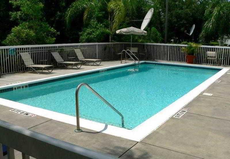 Fairfield Inn And Suites By Marriott Tampa Brandon Heartland Exterior foto
